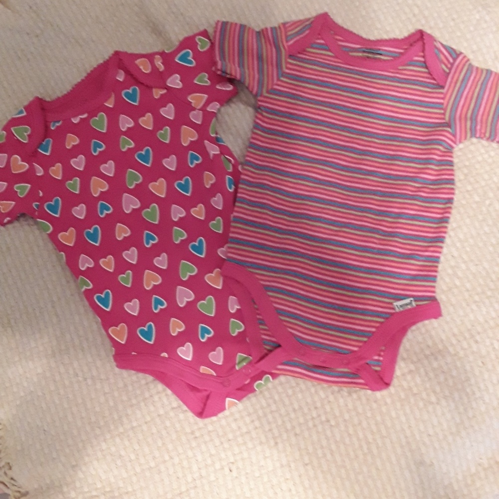 2 New Lamaze Onesies 12m